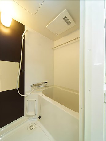 Imagen de la habitación del Hotel Imazato Crystal Hotel. Foto 9