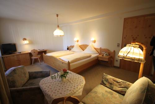 Imagen de la habitación del Hotel Imbery. Foto 10