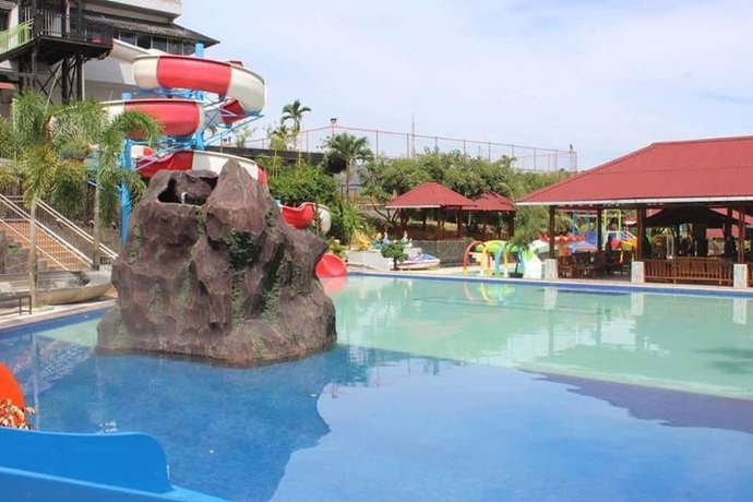 Imagen de la piscina del Hotel Imelda - Waterpark - Convention. Foto 18