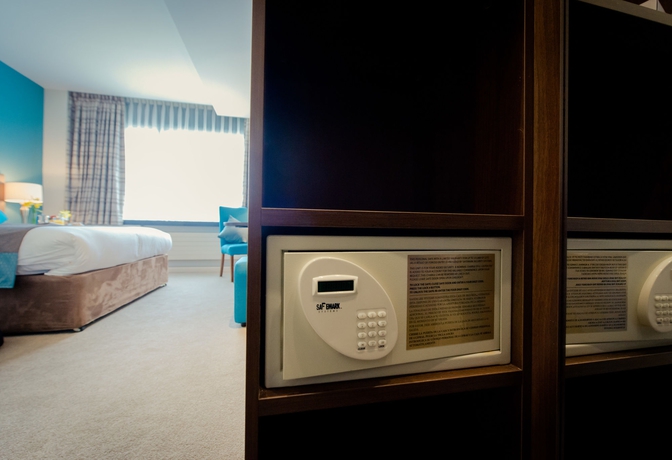 Imagen de la habitación del Hotel Imi Conference Centre and Residence. Foto 2