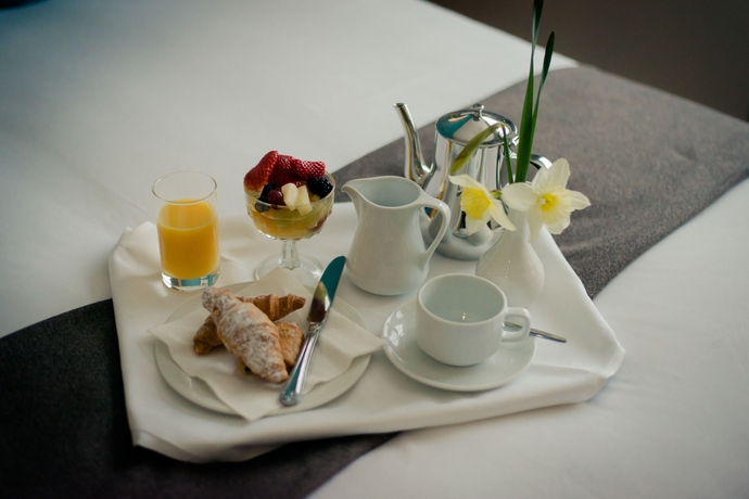 Imagen de la habitación del Hotel Imi Conference Centre and Residence. Foto 15