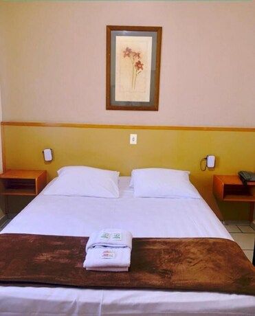 Imagen de la habitación del Hotel Imigrantes. Foto 15