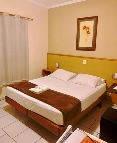 Imagen de la habitación del Hotel Imigrantes, S&atilde;o Pedro. Foto 18