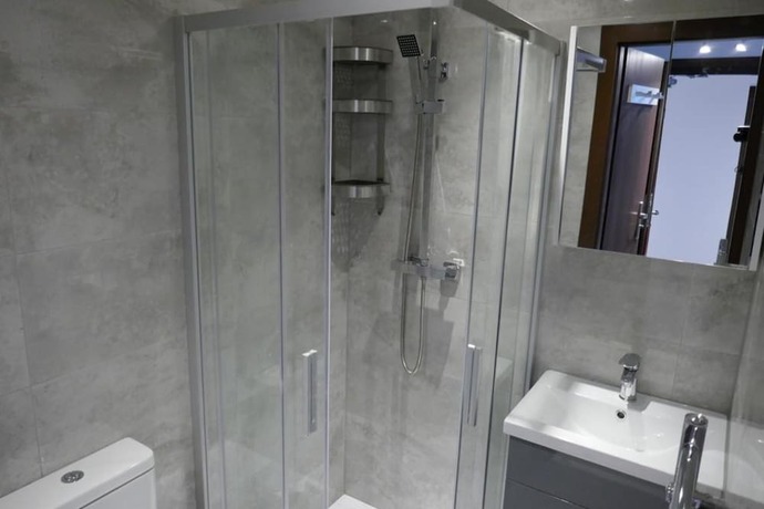 Imagen general del Hotel Immaculate 12-bed House Good Amenities in Wigan. Foto 3