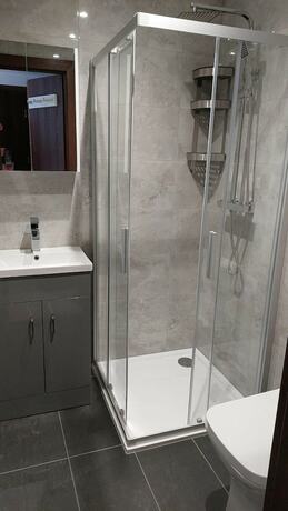Imagen general del Hotel Immaculate 12-bed House Good Amenities in Wigan. Foto 5