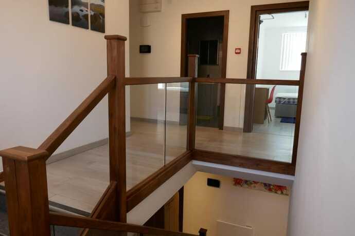 Imagen general del Hotel Immaculate 12-bed House Good Amenities in Wigan. Foto 7