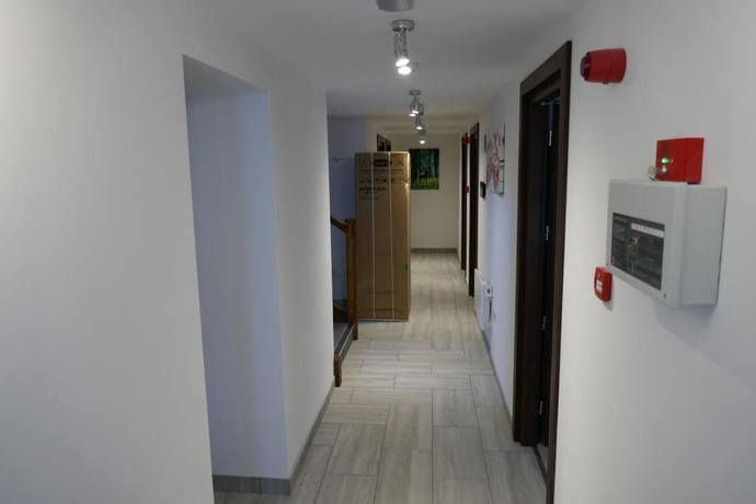 Imagen general del Hotel Immaculate 12-bed House Good Amenities in Wigan. Foto 8