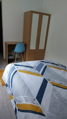 Imagen general del Hotel Immaculate 12-bed House Good Amenities in Wigan. Foto 13