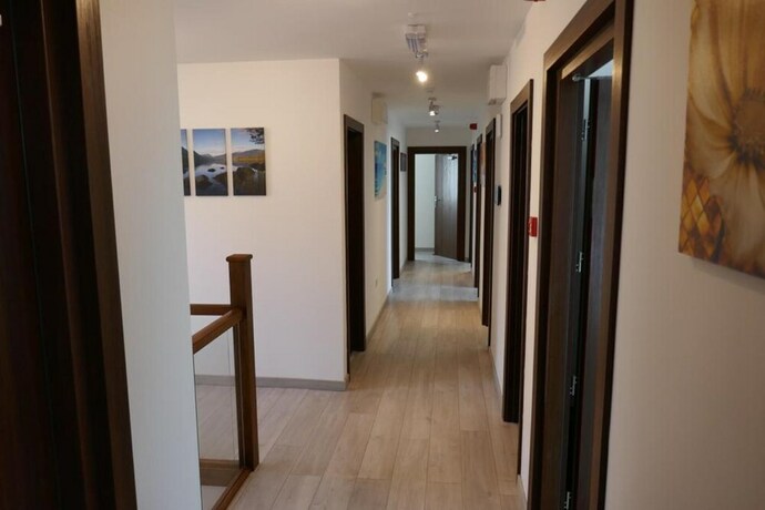 Imagen general del Hotel Immaculate 12-bed House Good Amenities in Wigan. Foto 15