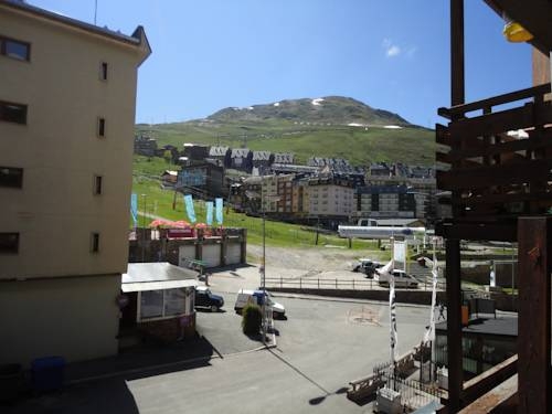 Imagen general del Hotel Immodelpas Grizzly. Foto 8