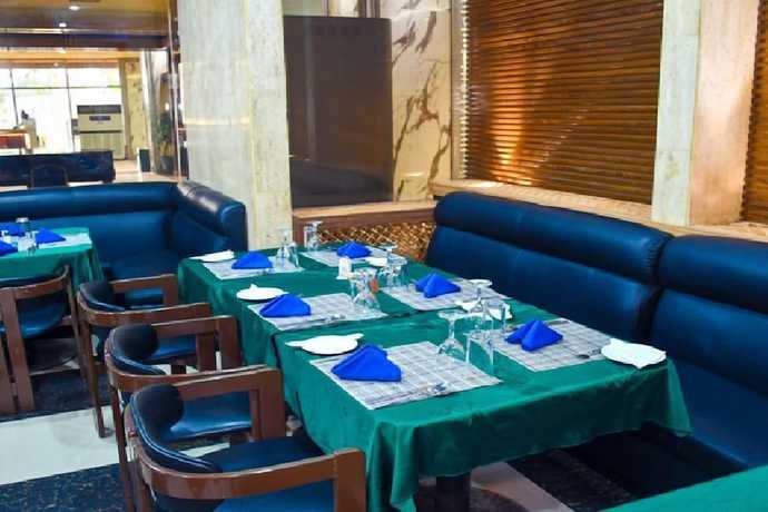 Imagen del bar/restaurante del Hotel Imo Concorde. Foto 2
