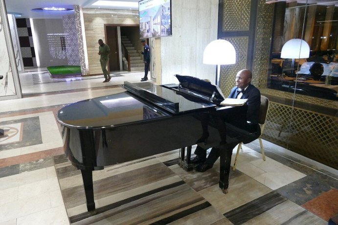 Imagen de los interiores del Hotel Imo Concorde. Foto 18