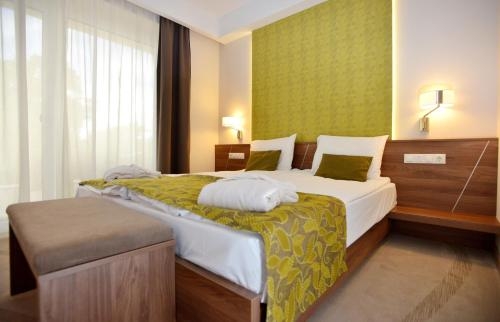 Imagen de la habitación del Hotel Imola Plat&aacute;n. Foto 9