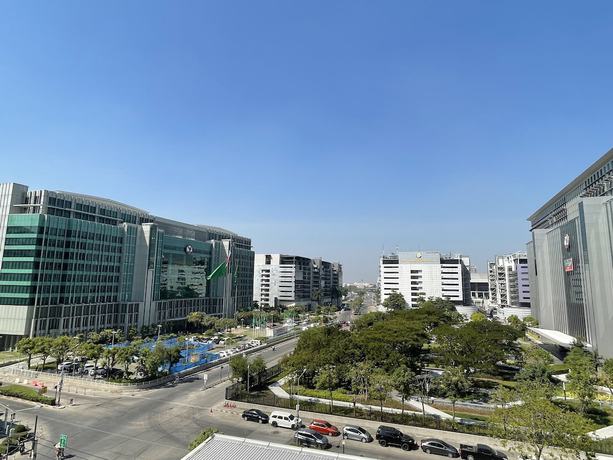Imagen de los exteriores del Hotel Impact Muangthong Condo C3 by Miles. Foto 18