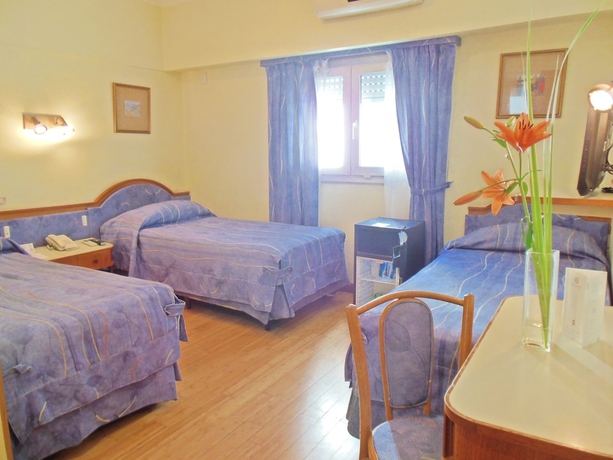 Imagen de la habitación del Hotel Impala. Foto 8