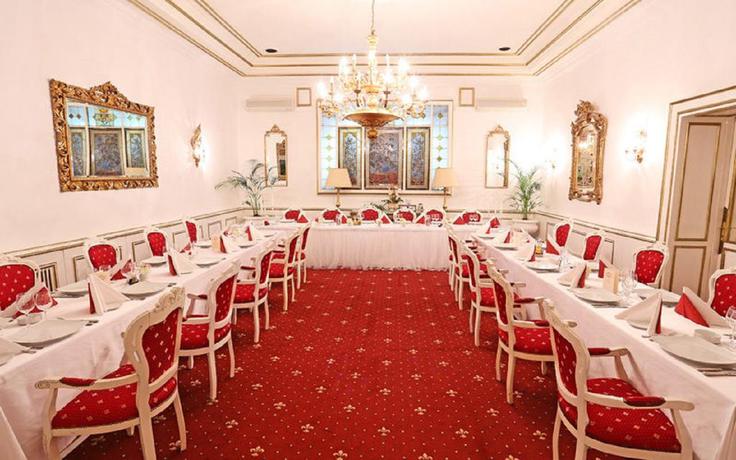 Imagen del bar/restaurante del Hotel Imparatul Romanilor. Foto 3