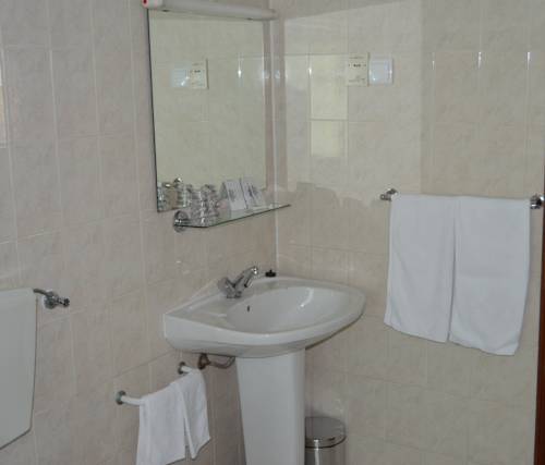 Imagen de la habitación del Hotel Império Do Rei. Foto 4