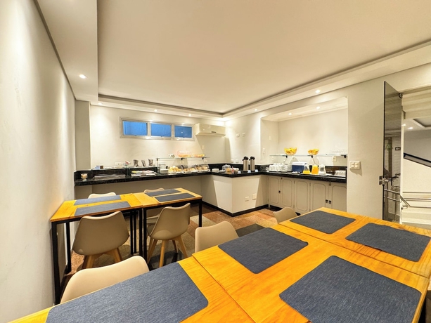 Imagen del bar/restaurante del Hotel Imp&eacute;rio, Santos. Foto 3