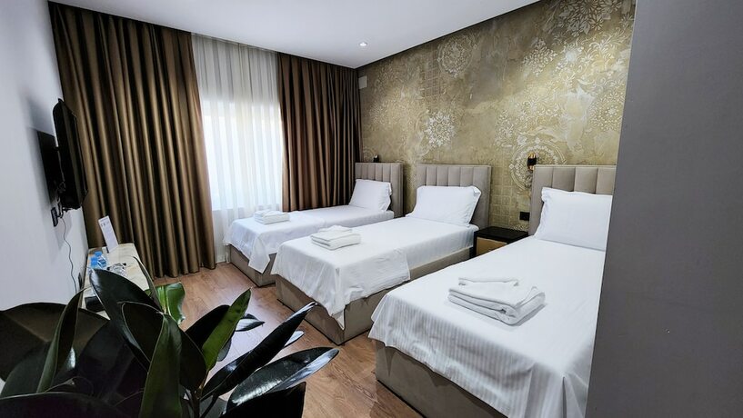 Imagen de la habitación del Hotel Imperator, Tirana. Foto 14
