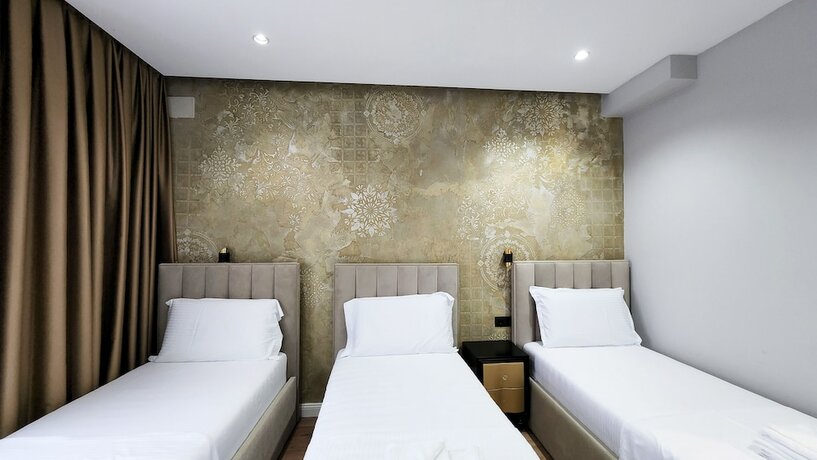 Imagen de la habitación del Hotel Imperator, Tirana. Foto 20