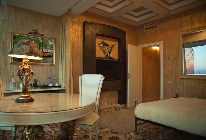Imagen de la habitación del Hotel Imperia City. Foto 3