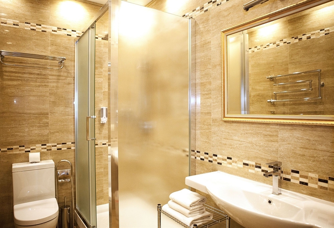 Imagen de la habitación del Hotel Imperia City. Foto 10