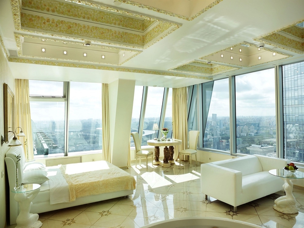 Imagen de la habitación del Hotel Imperia City. Foto 12