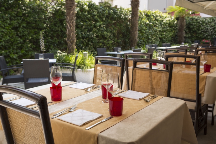 Imagen del bar/restaurante del Hotel Imperia, Lido Di Jesolo. Foto 11