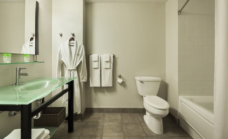 Imagen de la habitación del Hotel Imperia and Suites Boucherville. Foto 11