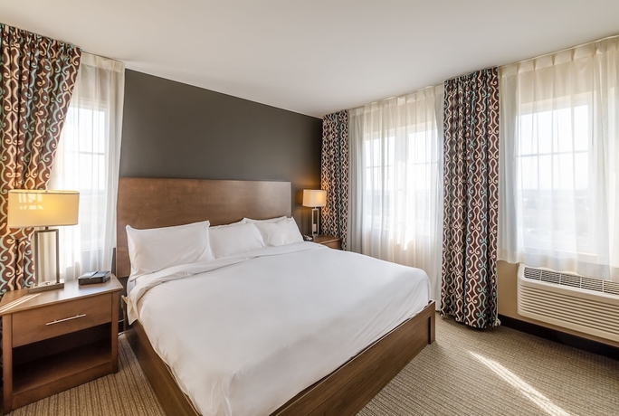 Imagen de la habitación del Hotel Imperia and Suites Terrebonne. Foto 7