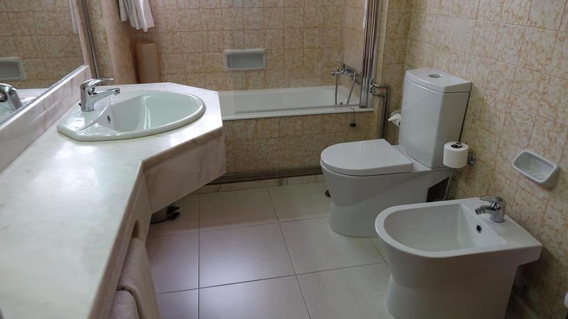 Imagen de la habitación del Hotel Imperial, Aveiro. Foto 10