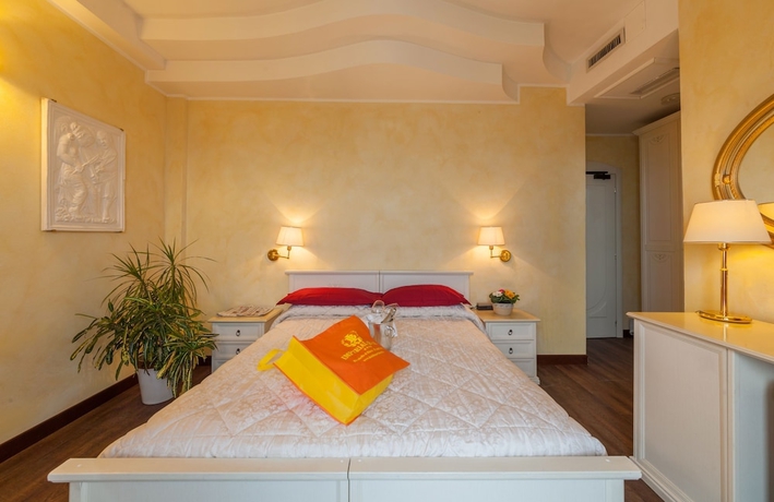 Imagen de la habitación del Hotel Imperial Beach. Foto 4