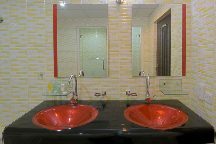 Imagen de la habitación del Hotel Imperial Botanical Beach. Foto 17