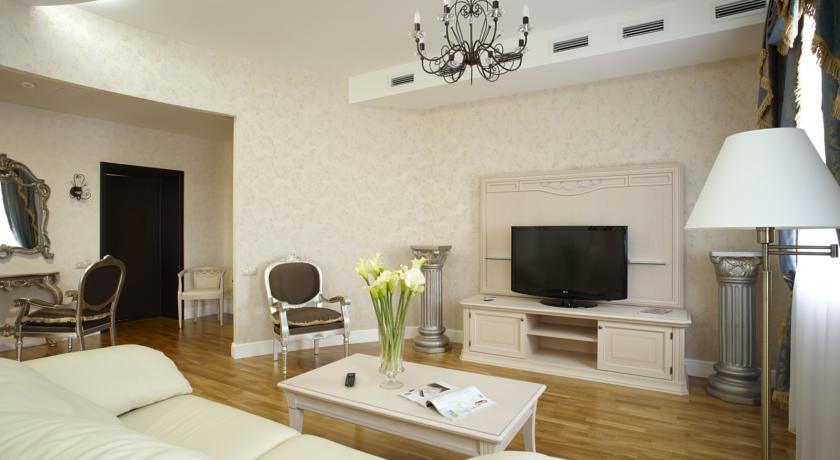 Imagen de la habitación del Hotel Imperial Club Delux. Foto 4