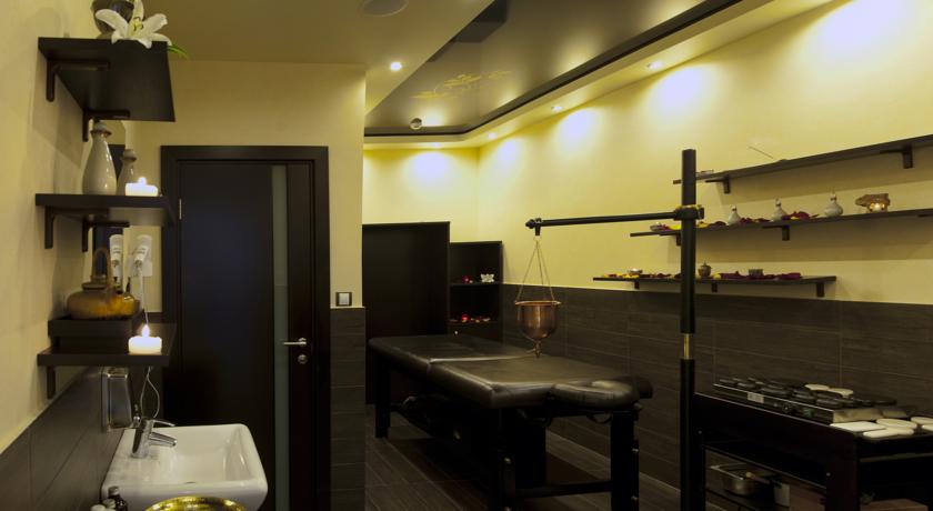 Imagen de los interiores del Hotel Imperial Club Delux. Foto 9