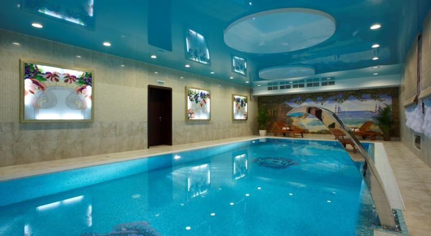 Imagen de la piscina del Hotel Imperial Club Delux. Foto 14
