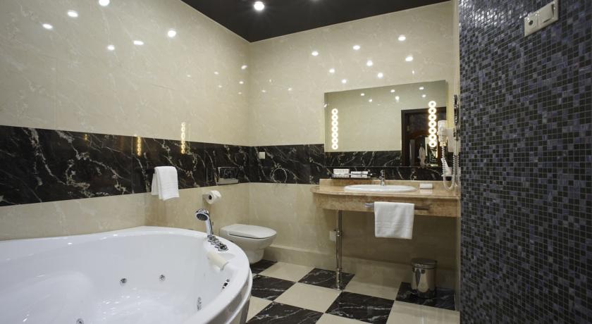 Imagen de la habitación del Hotel Imperial Club Delux. Foto 6