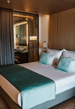 Imagen de la habitación del Hotel Imperial Conference and Spa. Foto 6