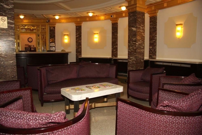 Imagen de los interiores del Hotel Imperial Court. Foto 5