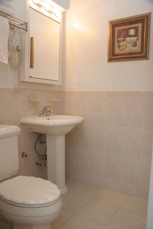 Imagen de la habitación del Hotel Imperial Court. Foto 4