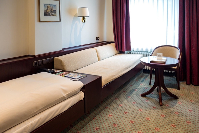 Imagen de la habitación del Hotel Imperial, Ehrenfeld. Foto 11