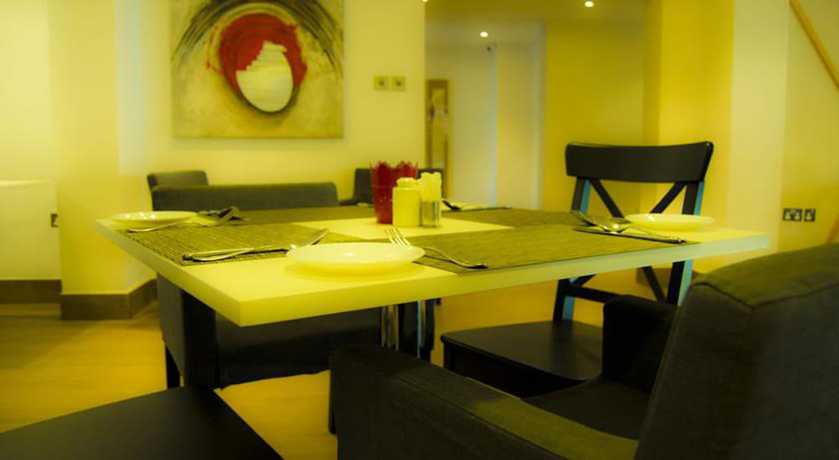 Imagen del bar/restaurante del Hotel Imperial Express. Foto 3