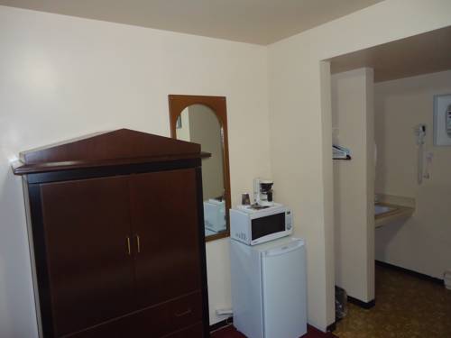 Imagen de la habitación del Hotel Imperial Fireside Inn. Foto 9