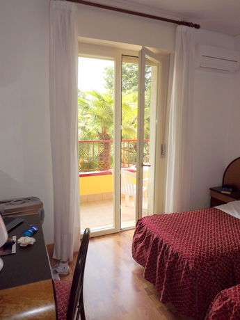 Imagen de la habitación del Hotel Imperial, Garda. Foto 5