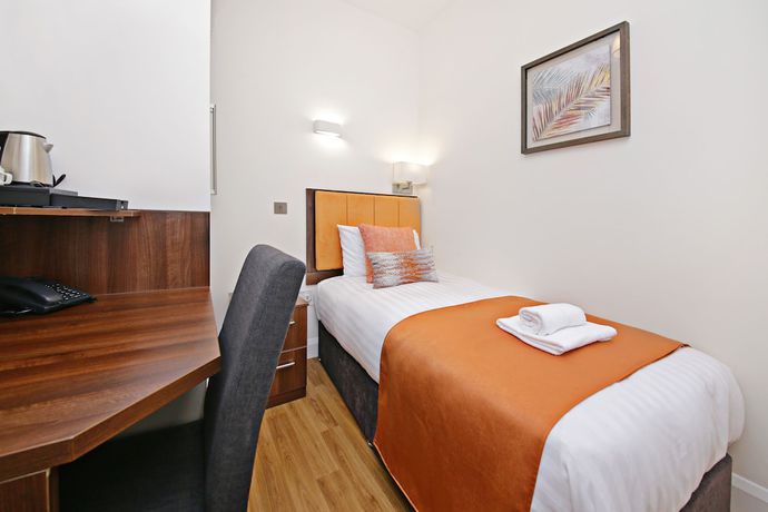 Imagen de la habitación del Hotel Imperial Guest House, Londres. Foto 4