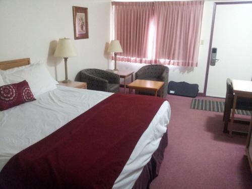 Imagen de la habitación del Hotel Imperial Inn Medicine Hat. Foto 6