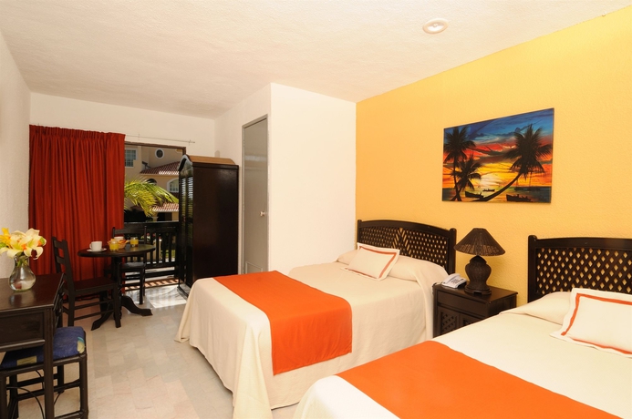 Imagen de la habitación del Hotel Imperial Laguna Faranda. Foto 7