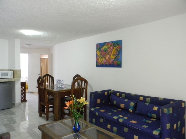 Imagen de los interiores del Hotel Imperial Laguna Faranda. Foto 15