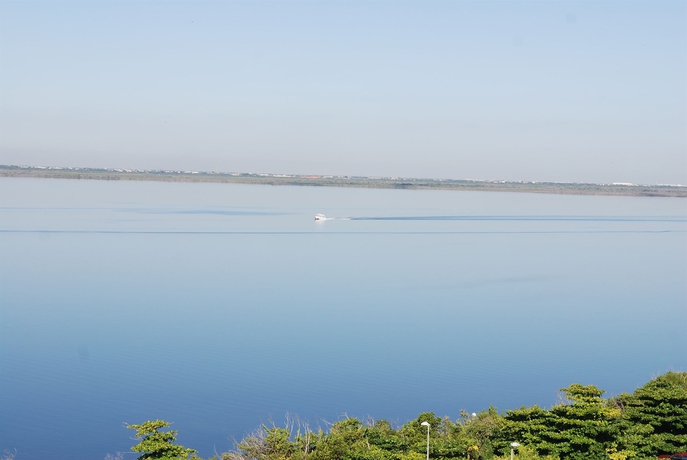 Imagen de los exteriores del Hotel Imperial Las Perlas. Foto 7