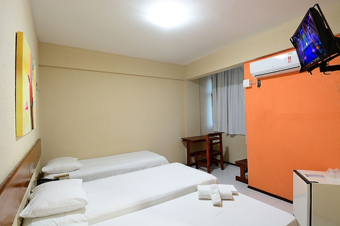 Imagen de la habitación del Hotel Imperial, Mossor&oacute;. Foto 6